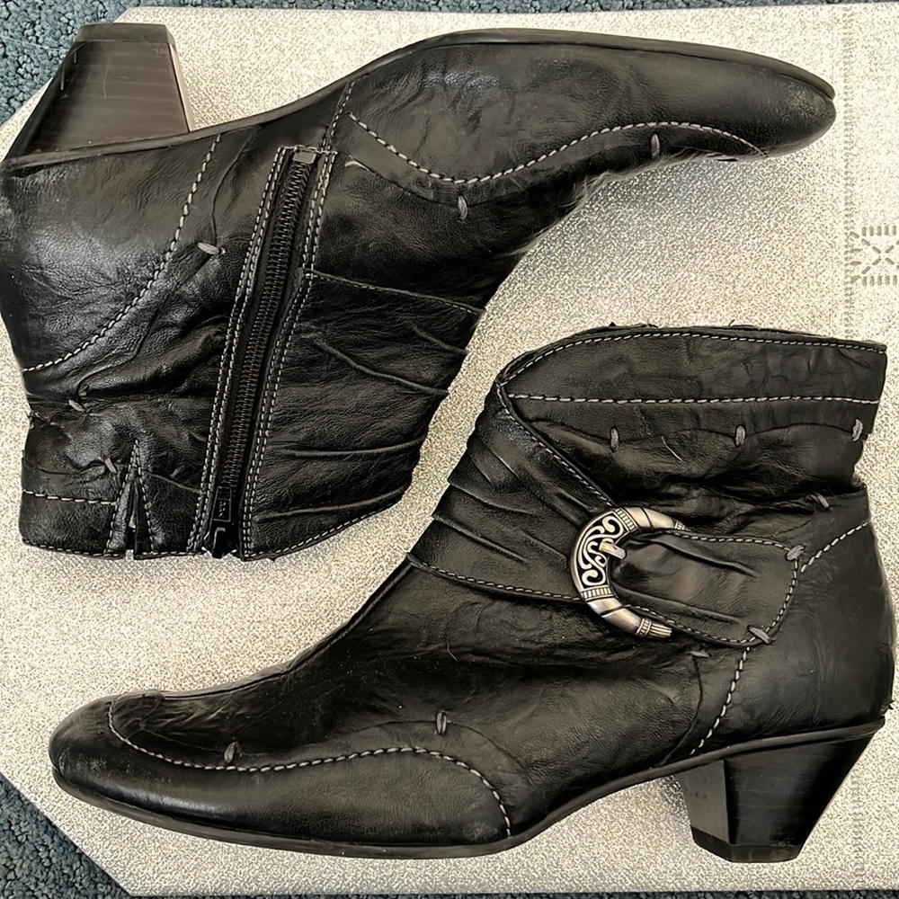 Roberto Santi Black Ankle Boots Size 9